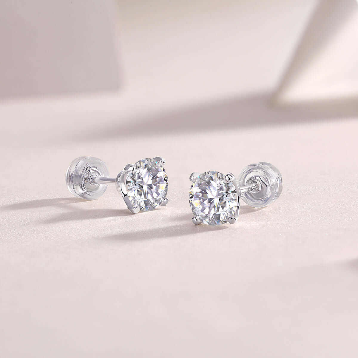 1 Carat Moissanite Stud Earrings - Hadi Craft USA