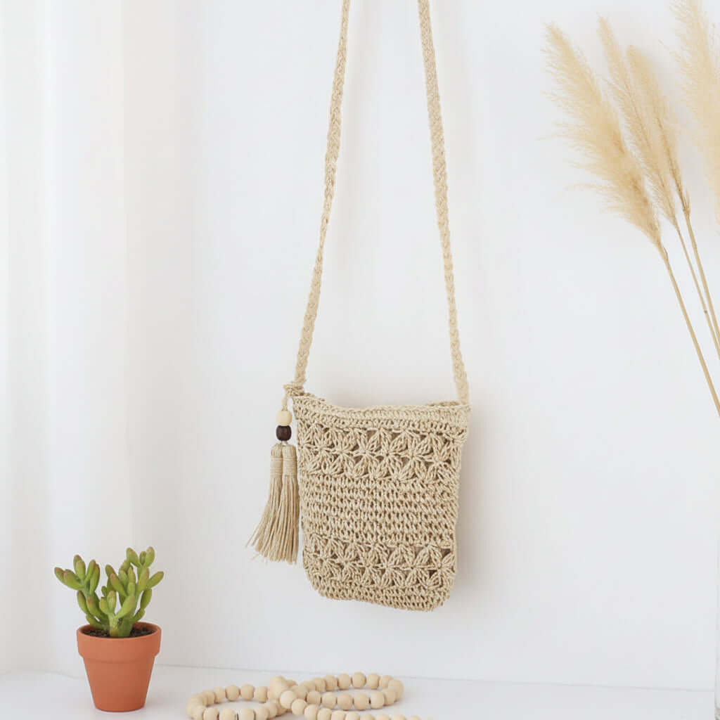 Beaded tassel straw crossbody bag floral - Hadi Craft