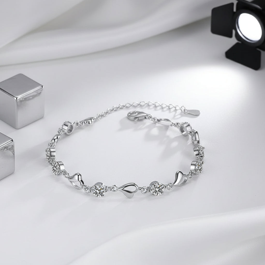 Silver White Heart Elegant Charm Party Gifts Hot Off-the-Press Moissanite Bracelets