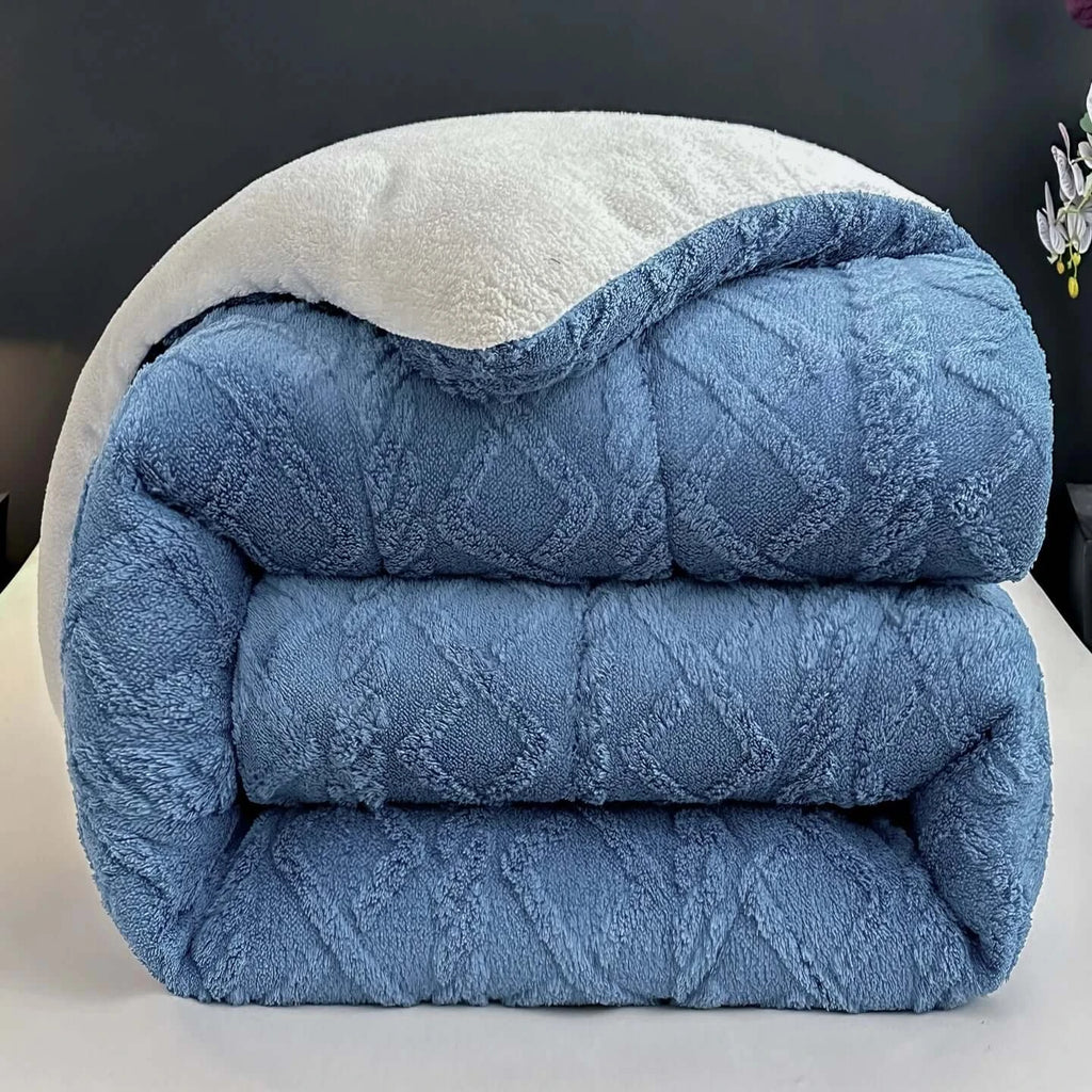 Modern Polyester Down Comforter Soft Warm and Skin Friendly - Hadi Craft